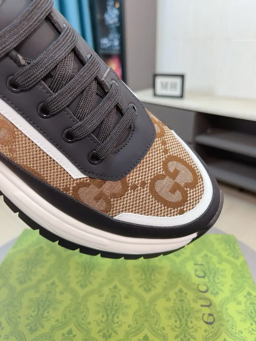 Men's shoes 💰458🌹🌹[GUCCI] Gucci's new lace-up casual men's shoes are on the market first, and the materials and workmanship are superior to all versions on the market. The highest quality shipped first-layer cowhide with imported original perforated materials➕Genuine leather lining, privately molded soft outsole, high foot comfort, imported special materials highlight the brand's unique charm, high-end customization 38-44